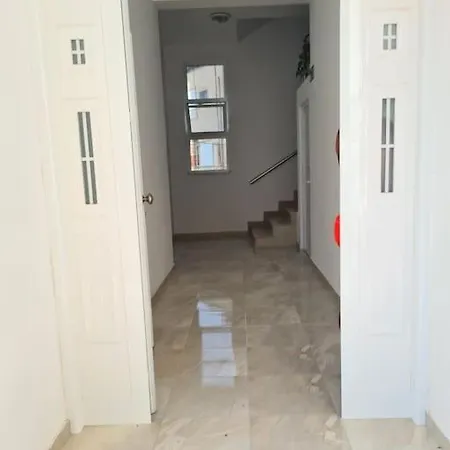 Relax New Apartment-rare Find Near Port *