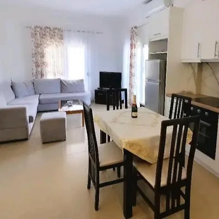 Lägenhet Relax New Apartment-rare Find Near Port Sarandë