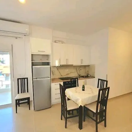 Relax New Apartment-rare Find Near Port Sarandë