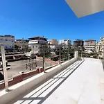 Relax New Apartment-rare Find Near Port