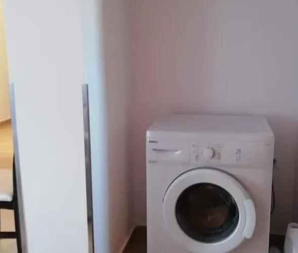 Relax New Apartment-rare Find Near Port * Sarandë