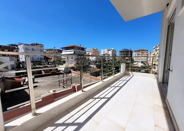 Relax New Apartment-rare Find Near Port